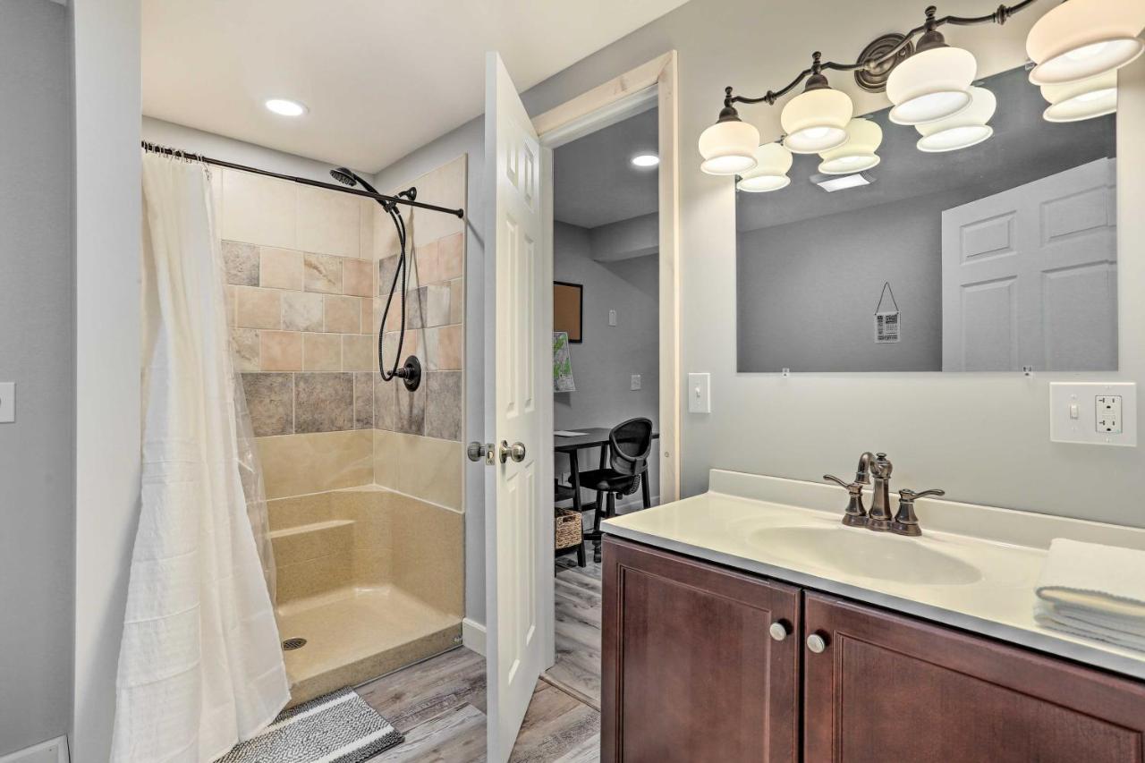 Charming Beacon Apt With Fire Pit Near Hiking! Exterior photo